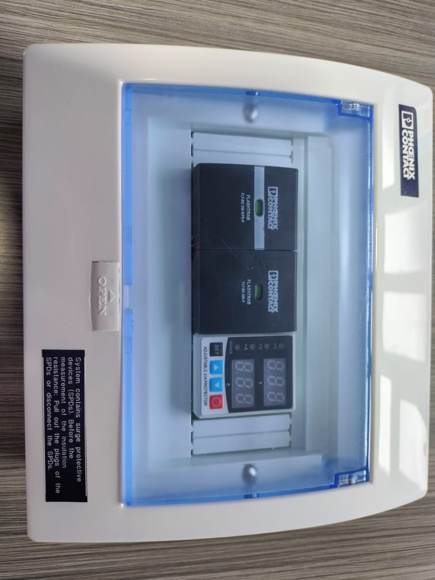 63A Digital 2 Pole Lightening Surge and Voltage Protection Device SVP with Phoenix Contact Type 1+2 SPD for Single Phase SVP-03